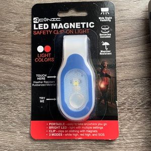 LED magnetic safety clip on light